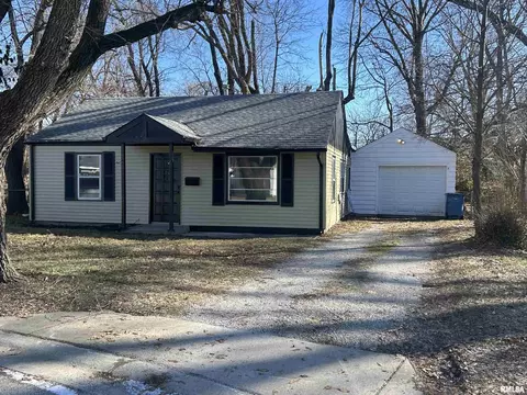 10 Reed Ct, Springfield, IL 62704