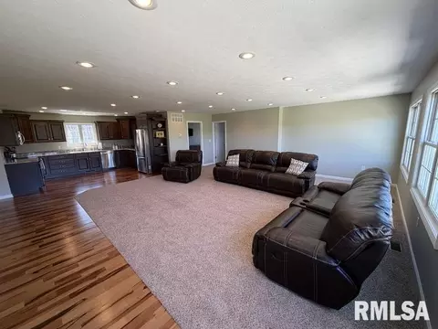 Living - 19003 N Hammer Rd, Marshall, IL 62441 photo 3 of 3