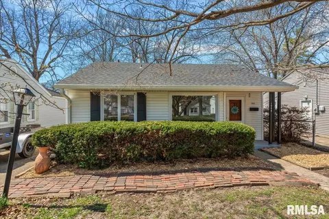 1905 N 21st St, Springfield, IL 62702