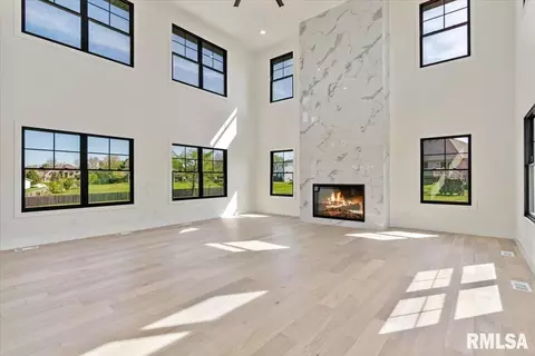 Living - 3315 Sudduth Rd, Sherman, IL 62684 photo 5 of 7