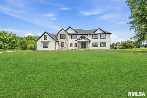 Exterior - 3315 Sudduth Rd, Sherman, IL 62684 photo 3 of 4