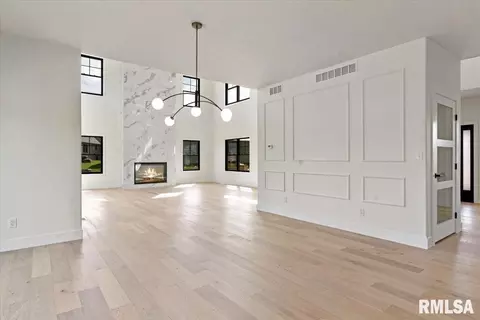 Living - 3315 Sudduth Rd, Sherman, IL 62684 photo 3 of 7
