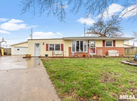 17 Celeste Ct, Springfield, IL 62703