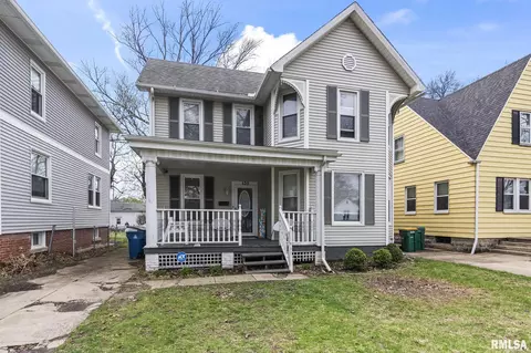Exterior - 135 N State St, Springfield, IL 62702 photo 3 of 8