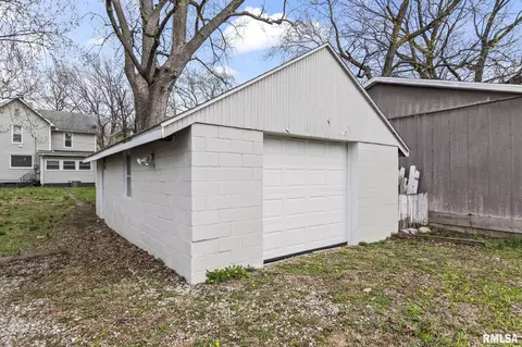 Exterior - 135 N State St, Springfield, IL 62702 photo 8 of 8