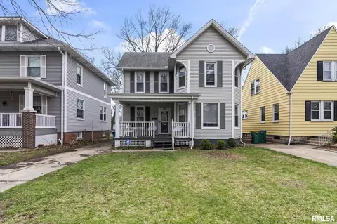 Exterior - 135 N State St, Springfield, IL 62702 photo 2 of 8