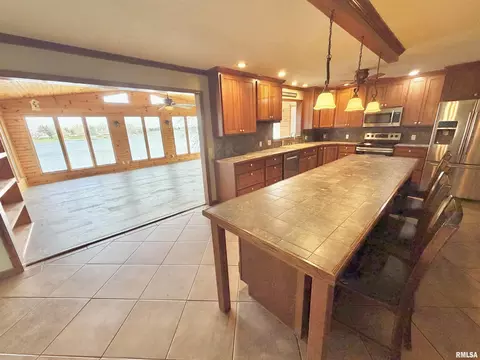 Kitchen - 35 Shady Ln, Avon, IL 61415 photo 2 of 6