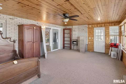 Bedroom - 35 Shady Ln, Avon, IL 61415 photo 6 of 6