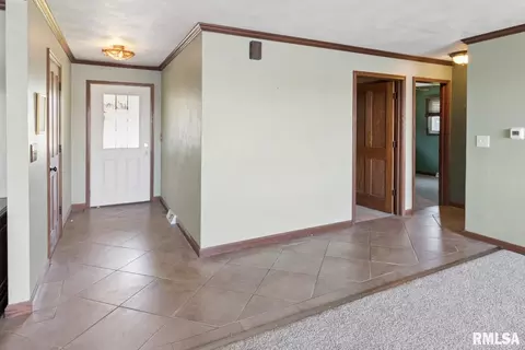 Entry Way - 35 Shady Ln, Avon, IL 61415 photo 2 of 4