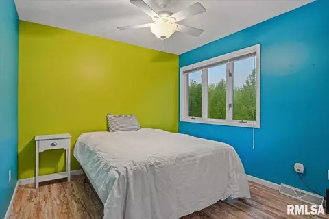 Bedroom - 200 S Koke Mill Rd, Springfield, IL 62704 photo 4 of 5