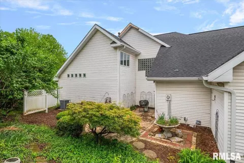 Exterior - 200 S Koke Mill Rd, Springfield, IL 62704 photo 12 of 12