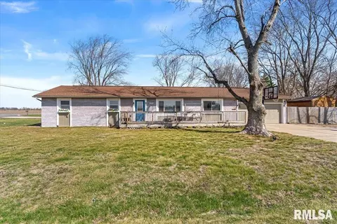 201 Woodcrest Dr, Springfield, IL 62703