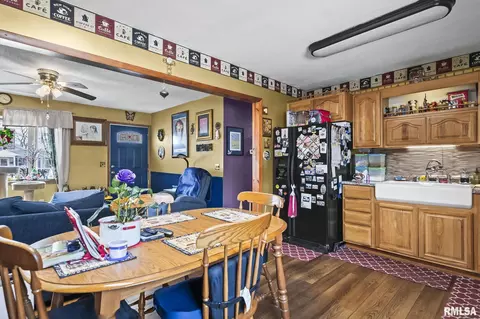 Other - 2409 Sutherland Rd, Springfield, IL 62702 photo 4 of 11