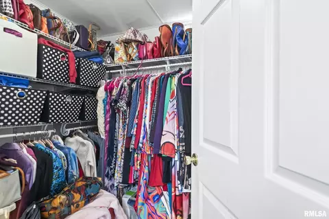 Other - 2409 Sutherland Rd, Springfield, IL 62702 photo 8 of 11