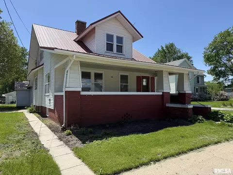 180 E Penn Ave, Roseville, IL 61473