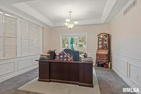 Entry Way - 6201 Westminster Ct, Springfield, IL 62711 photo 3 of 4