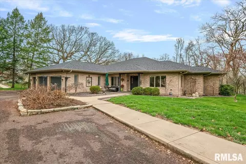 Exterior - 6201 Westminster Ct, Springfield, IL 62711 photo 5 of 29