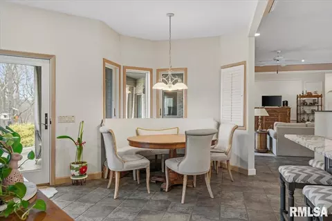 Dining - 6201 Westminster Ct, Springfield, IL 62711 photo 3 of 3