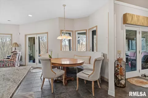 Dining - 6201 Westminster Ct, Springfield, IL 62711 photo 1 of 3