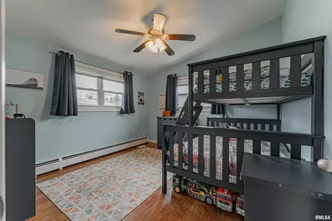 Bedroom - 308 Ward Dr, Elkhart, IL 62634 photo 3 of 5