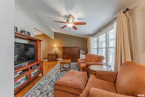 Living - 308 Ward Dr, Elkhart, IL 62634 photo 1 of 3