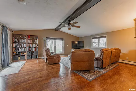 Living - 308 Ward Dr, Elkhart, IL 62634 photo 3 of 3