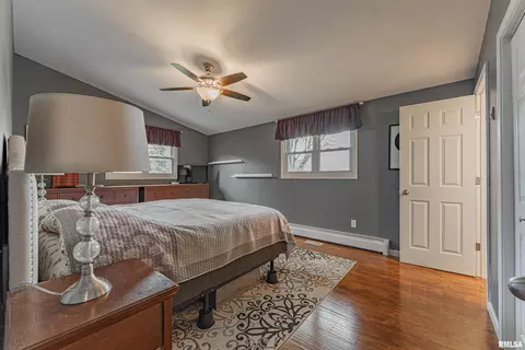 Bedroom - 308 Ward Dr, Elkhart, IL 62634 photo 1 of 5