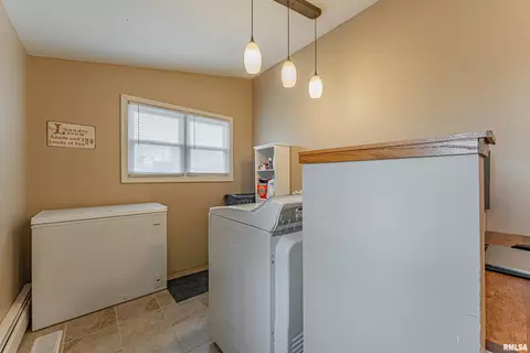 Other - 308 Ward Dr, Elkhart, IL 62634 photo 7 of 9