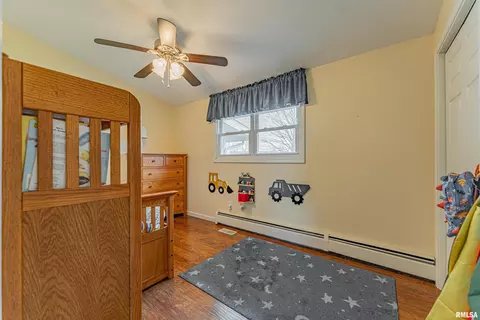 Bedroom - 308 Ward Dr, Elkhart, IL 62634 photo 5 of 5