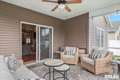Exterior - 1508 Balfour Dr, Springfield, IL 62711 photo 2 of 3