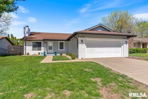 97 Mccarthy Dr, Springfield, IL 62702