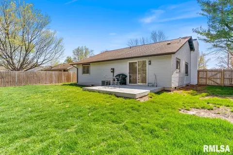 Exterior - 97 Mccarthy Dr, Springfield, IL 62702 photo 5 of 5
