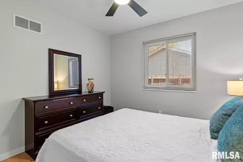 Bedroom - 97 Mccarthy Dr, Springfield, IL 62702 photo 6 of 6