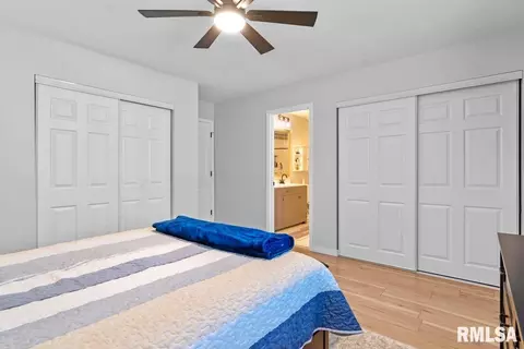 Bedroom - 97 Mccarthy Dr, Springfield, IL 62702 photo 3 of 6