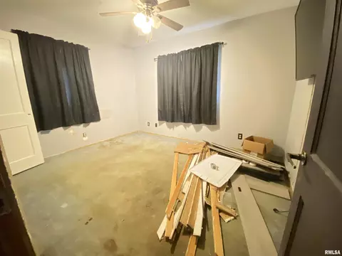 Bedroom - 37 Belle Pl, Springfield, IL 62704 photo 3 of 4