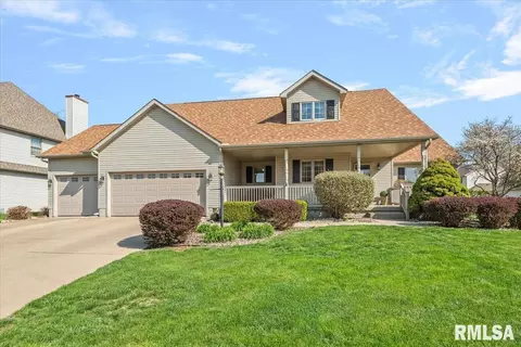 2705 Hastings Rd, Chatham, IL 62629