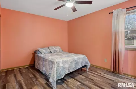 Bedroom - 1116 Bolin Ct, Springfield, IL 62703 photo 3 of 6