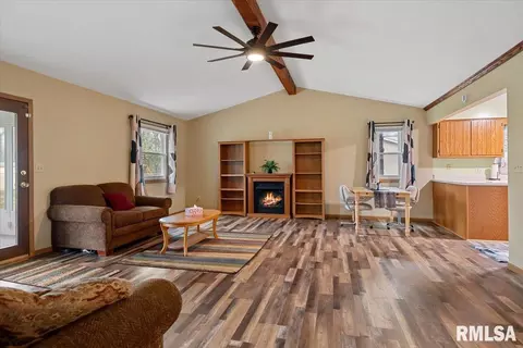 Living - 1116 Bolin Ct, Springfield, IL 62703 photo 2 of 2