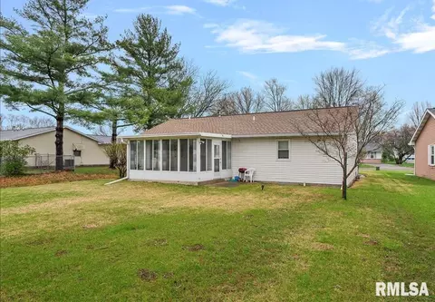 Exterior - 1116 Bolin Ct, Springfield, IL 62703 photo 6 of 6