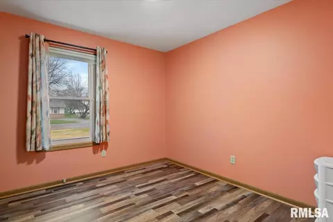Bedroom - 1116 Bolin Ct, Springfield, IL 62703 photo 5 of 6