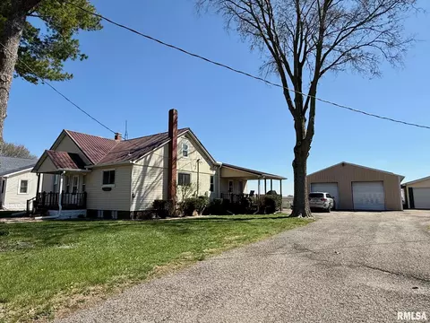 1736 600th Ave, Lincoln, IL 62656