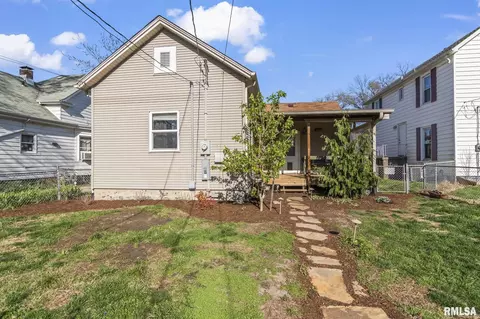Exterior - 1621 N 8th St, Springfield, IL 62702 photo 9 of 10