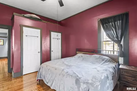 Bedroom - 1621 N 8th St, Springfield, IL 62702 photo 6 of 6