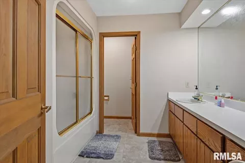 2551 E Lake Shore Dr, Springfield, IL 62712 photo 33