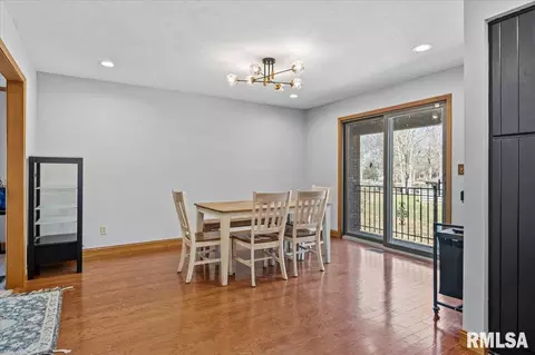 2551 E Lake Shore Dr, Springfield, IL 62712 photo 12