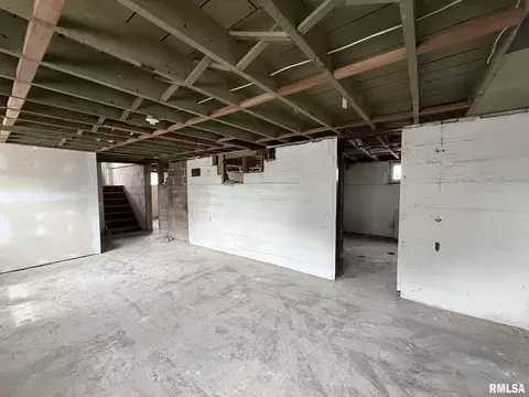 Other - 604 Walnut St, Abingdon, IL 61410 photo 10 of 16