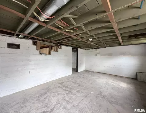 Other - 604 Walnut St, Abingdon, IL 61410 photo 9 of 16