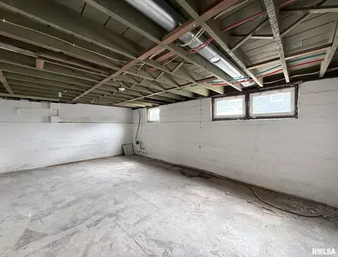 Other - 604 Walnut St, Abingdon, IL 61410 photo 8 of 16