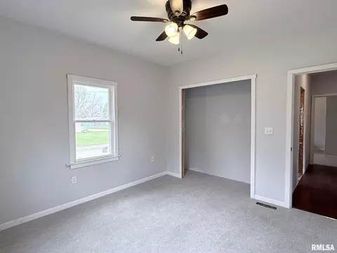 Bedroom - 604 Walnut St, Abingdon, IL 61410 photo 4 of 9