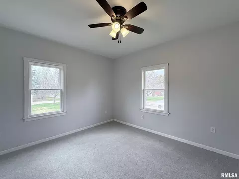 Bedroom - 604 Walnut St, Abingdon, IL 61410 photo 1 of 9